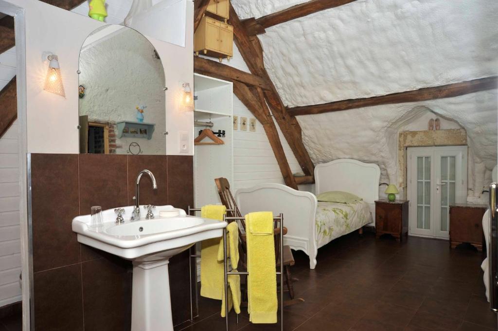 Chambres Et Tables D'Hotes Le Voriou Couddes Oda fotoğraf