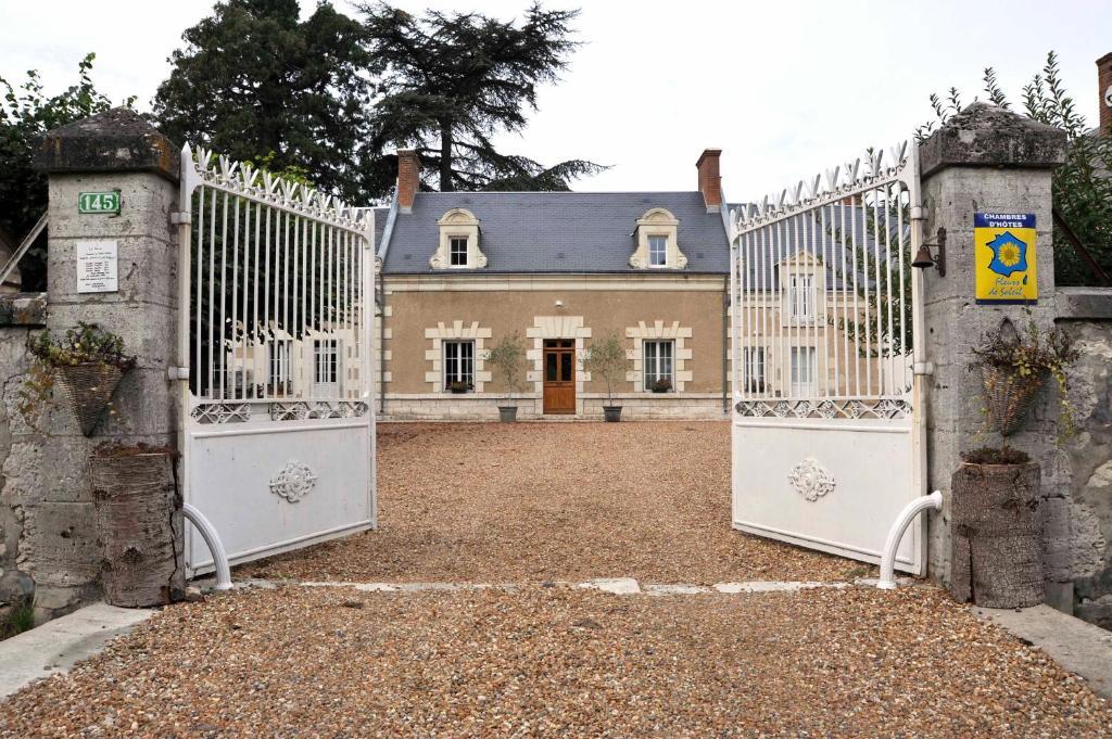 Chambres Et Tables D'Hotes Le Voriou Couddes Dış mekan fotoğraf